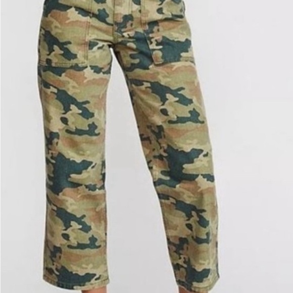 Free People We The Free Remy Camo Capris - Picture 3 of 6